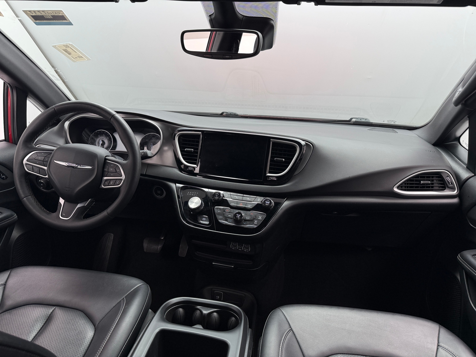 Thumbnail: 2025 Chrysler Pacifica - 2