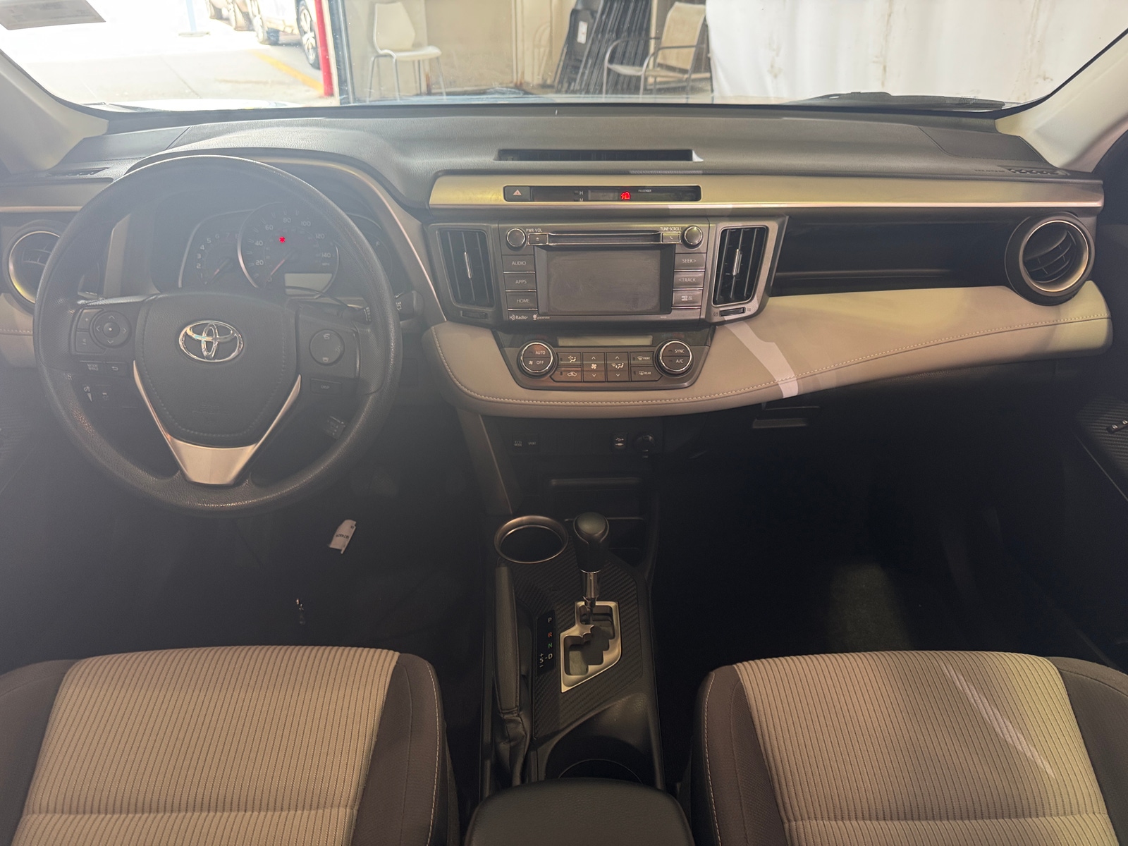 Thumbnail: 2015 Toyota RAV4 - 3