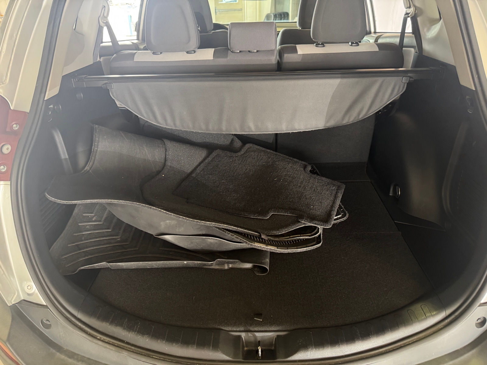 Thumbnail: 2015 Toyota RAV4 - 7