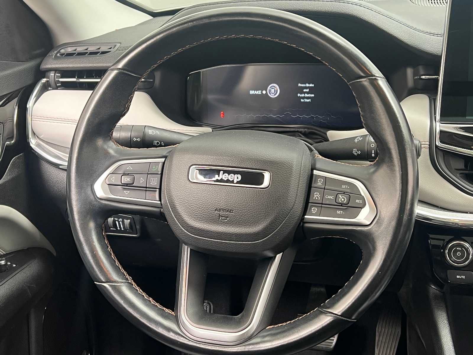 Thumbnail: 2022 Jeep Compass - 4