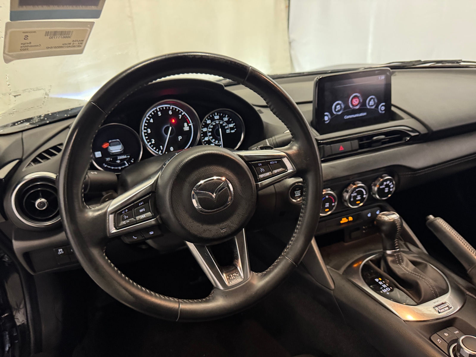 Thumbnail: 2022 Mazda MX-5 Miata - 4
