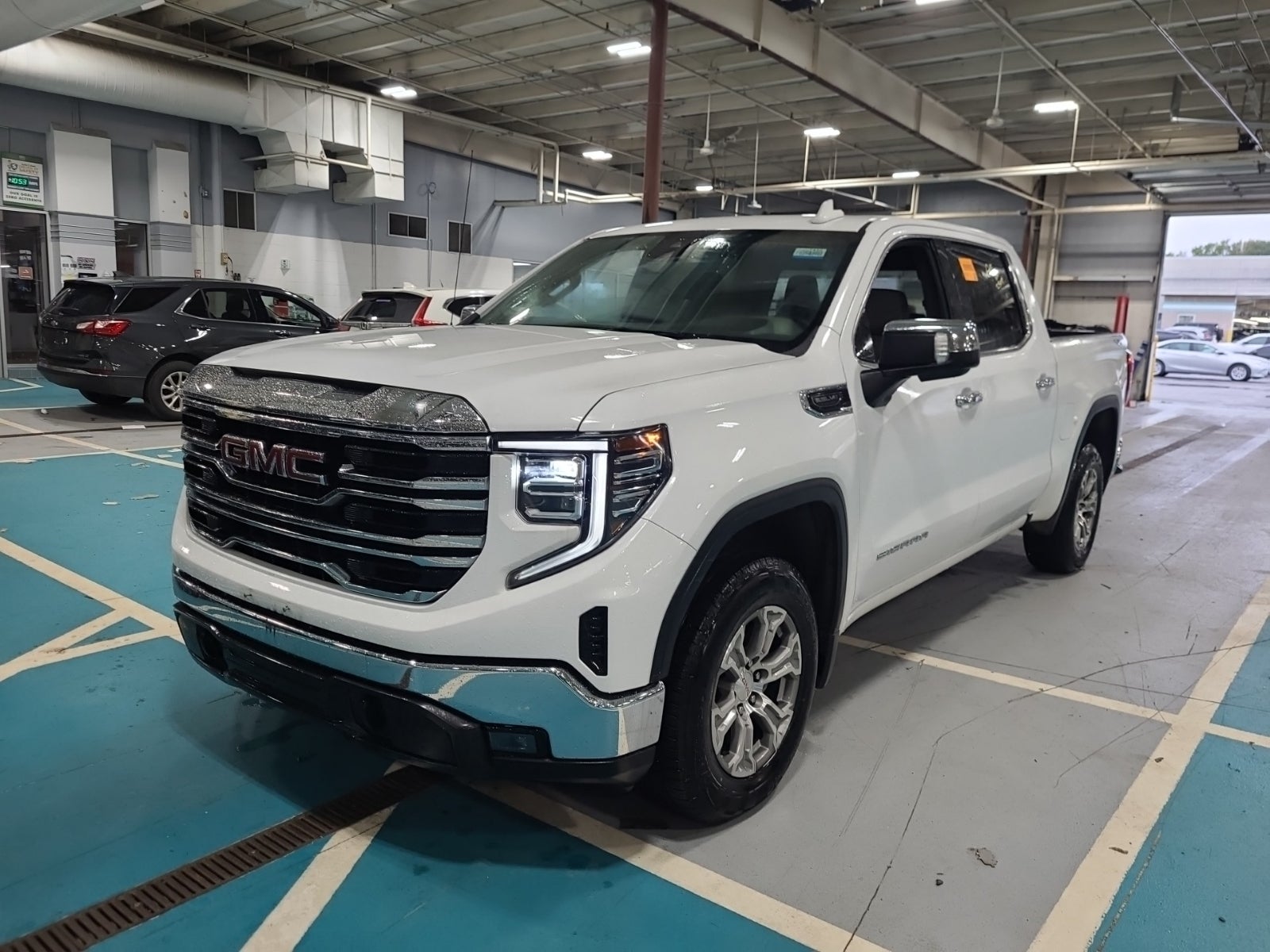 2025 GMC Sierra 1500 4WD Crew Cab 147" SLT