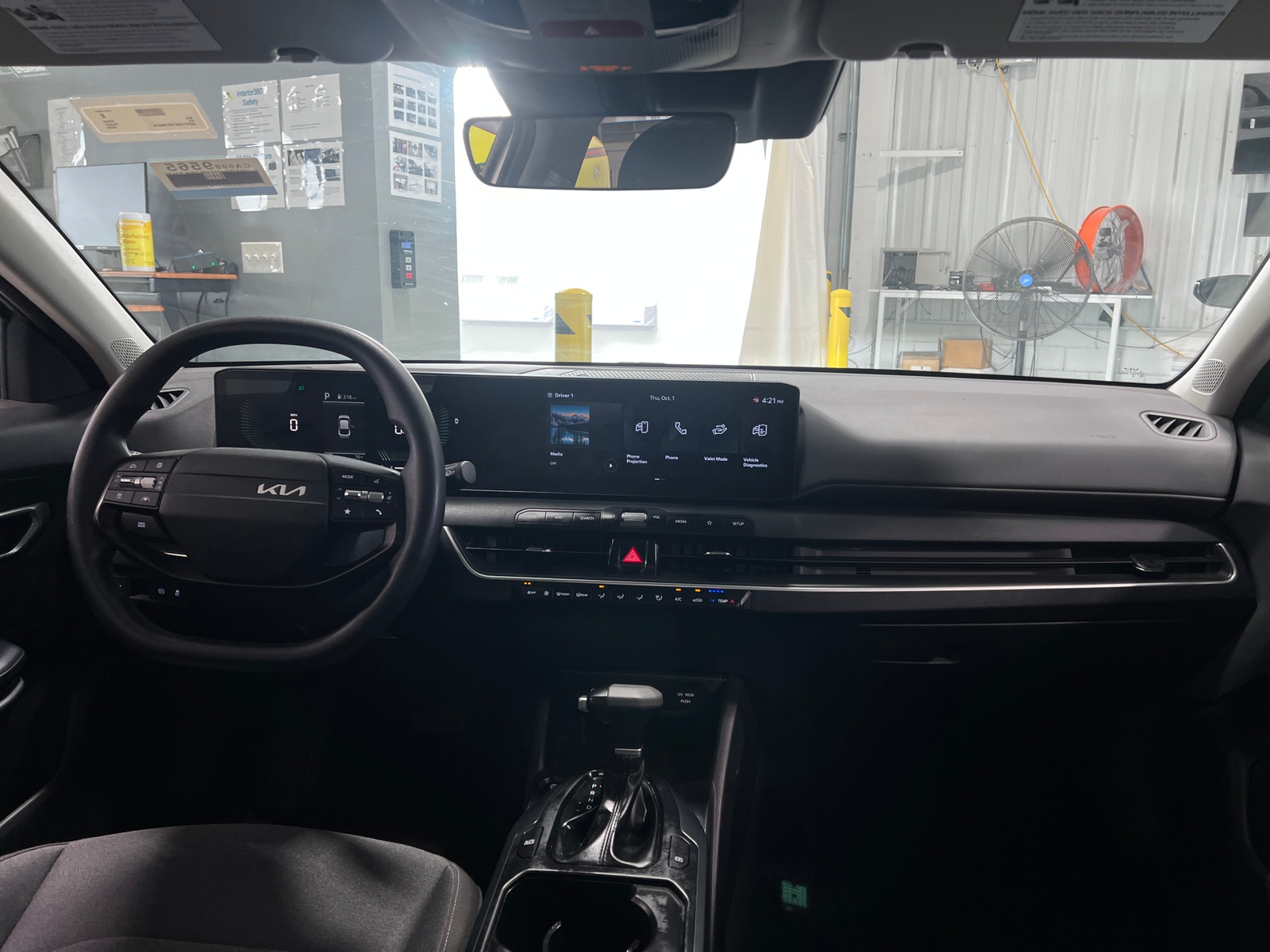 Thumbnail: 2025 Kia K4 - 3