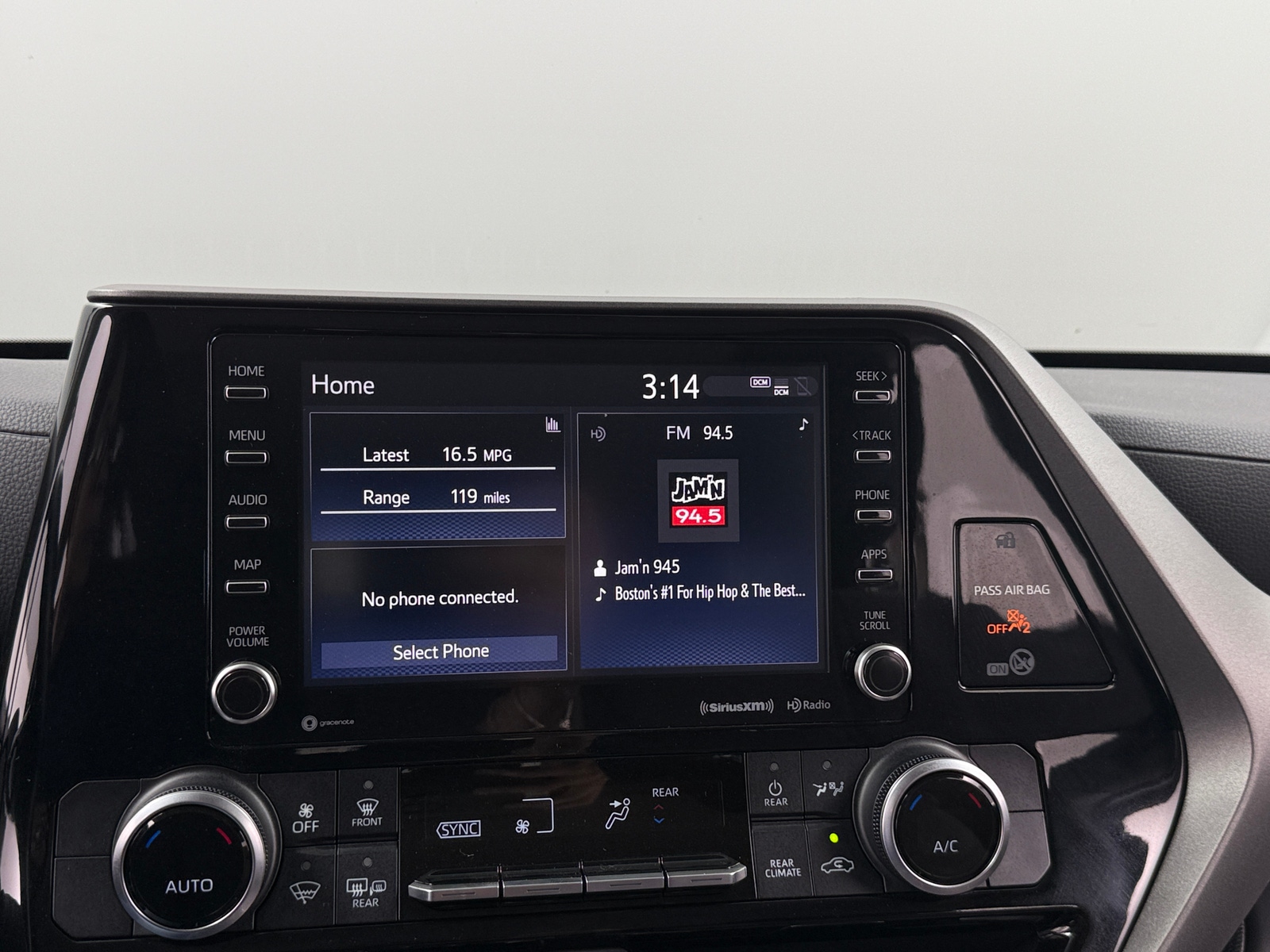 Thumbnail: 2021 Toyota Highlander - 4