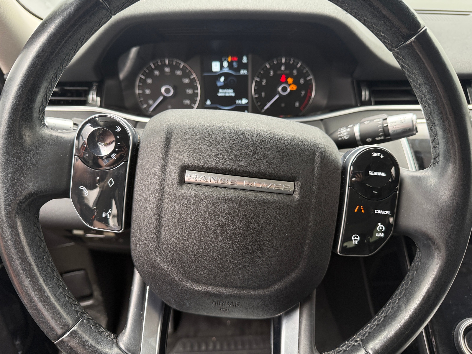 Thumbnail: 2020 Land Rover Range Rover Evoque - 4