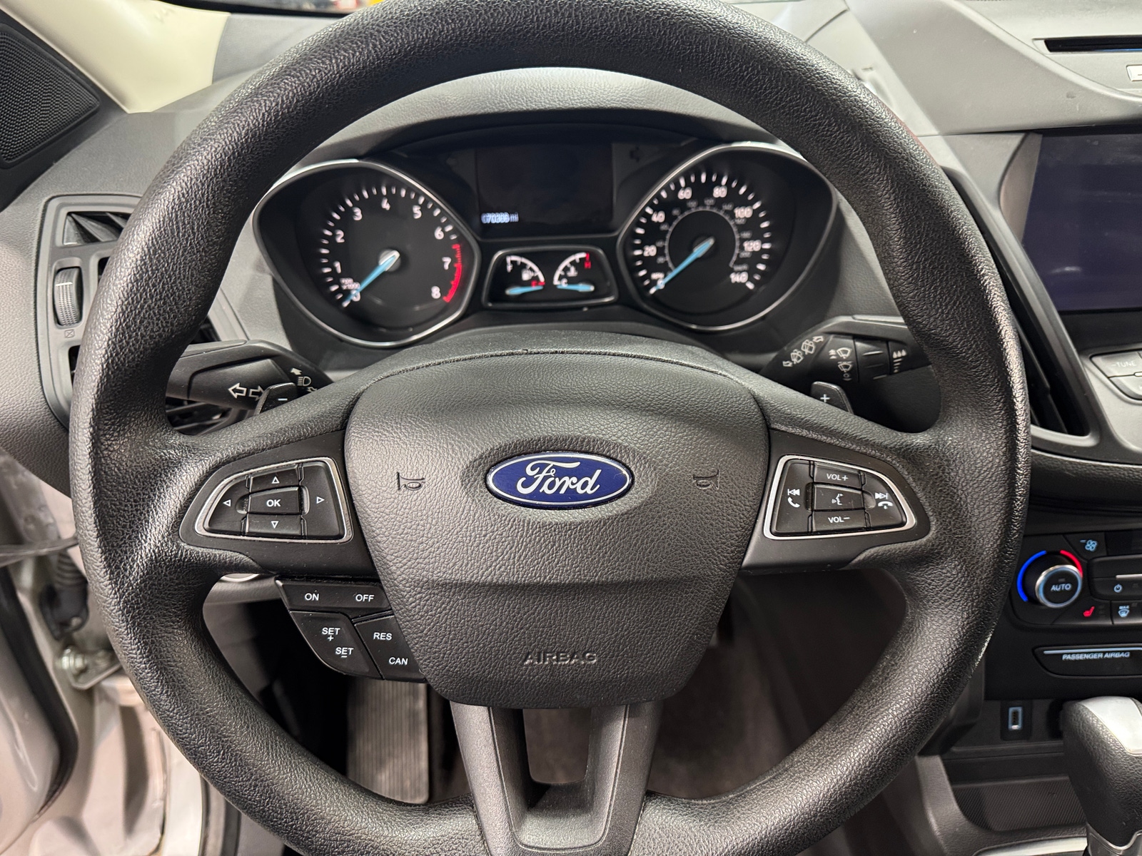 Thumbnail: 2017 Ford Escape - 5