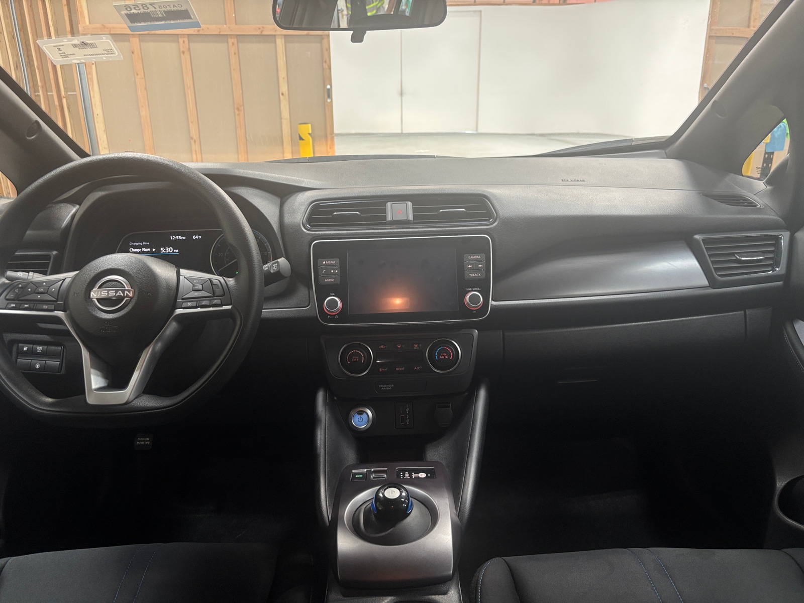 Thumbnail: 2025 Nissan Leaf - 3