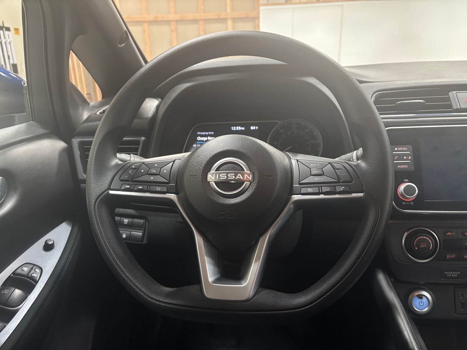 Thumbnail: 2025 Nissan Leaf - 5
