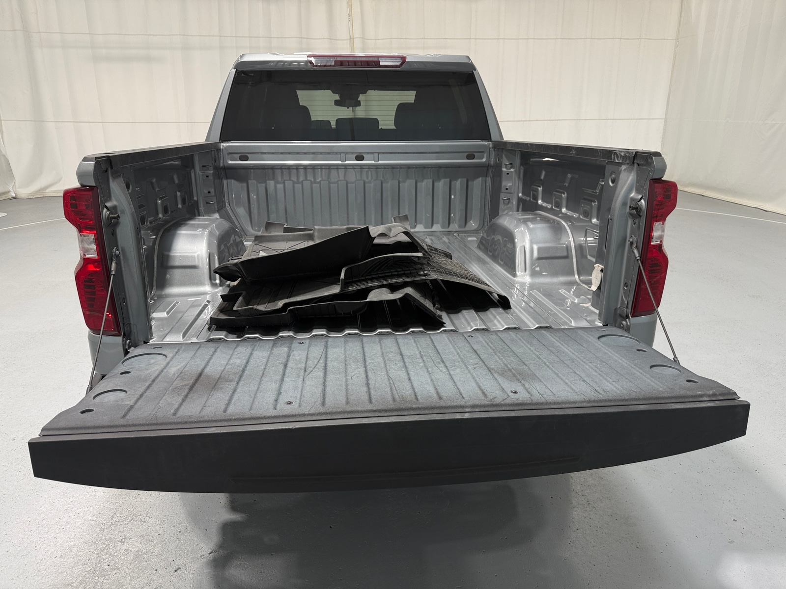 Thumbnail: 2024 Chevrolet Silverado 1500 - 7