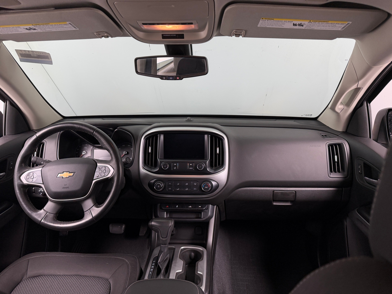 Thumbnail: 2019 Chevrolet Colorado - 3