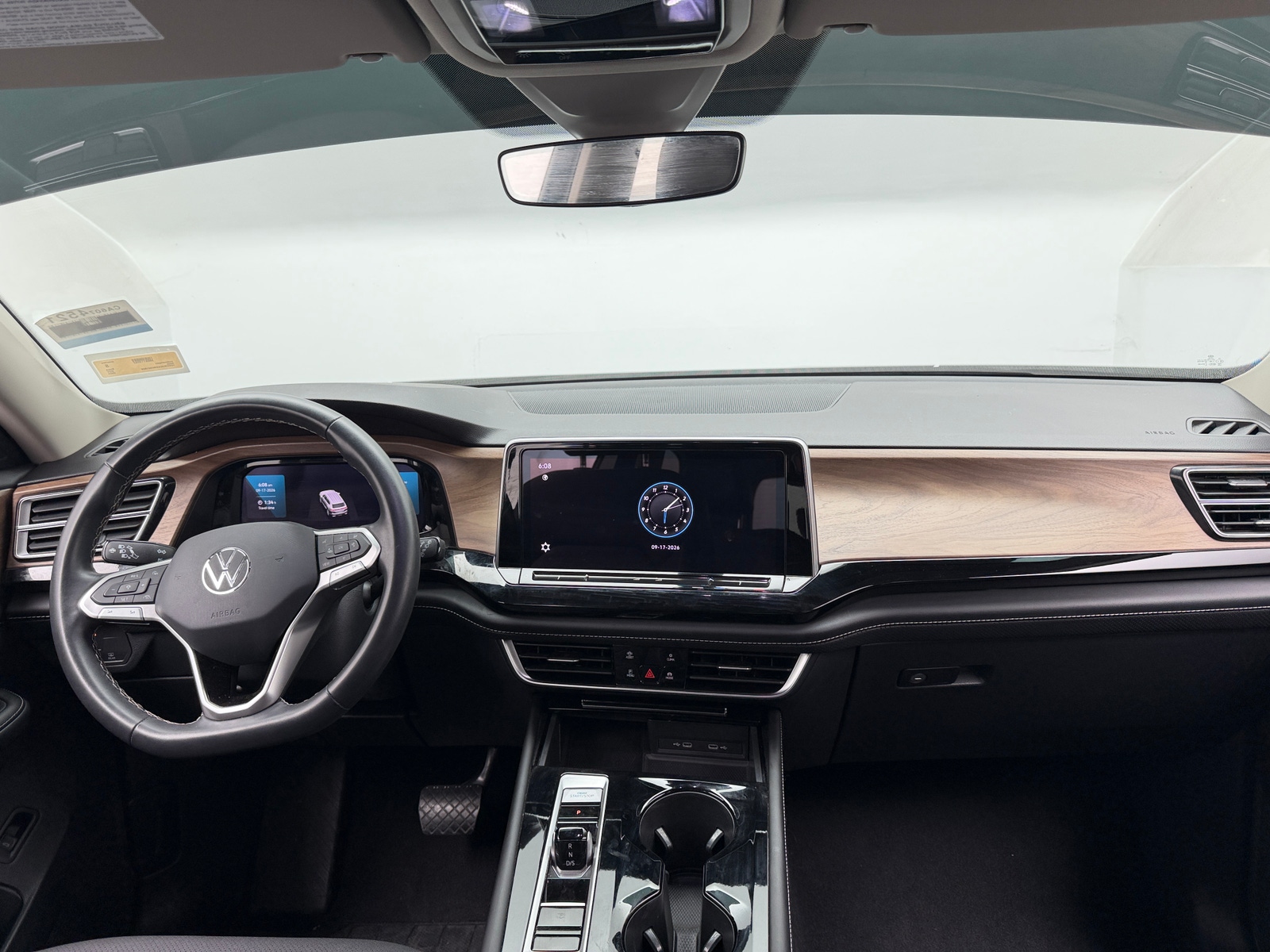 Thumbnail: 2024 Volkswagen Atlas - 3