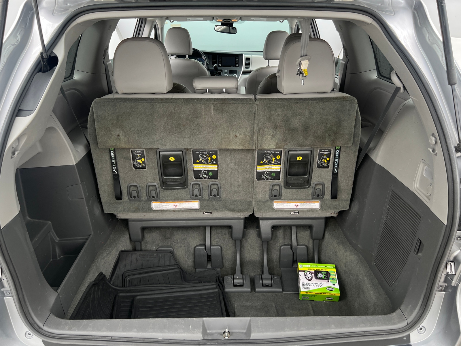 Thumbnail: 2018 Toyota Sienna - 6