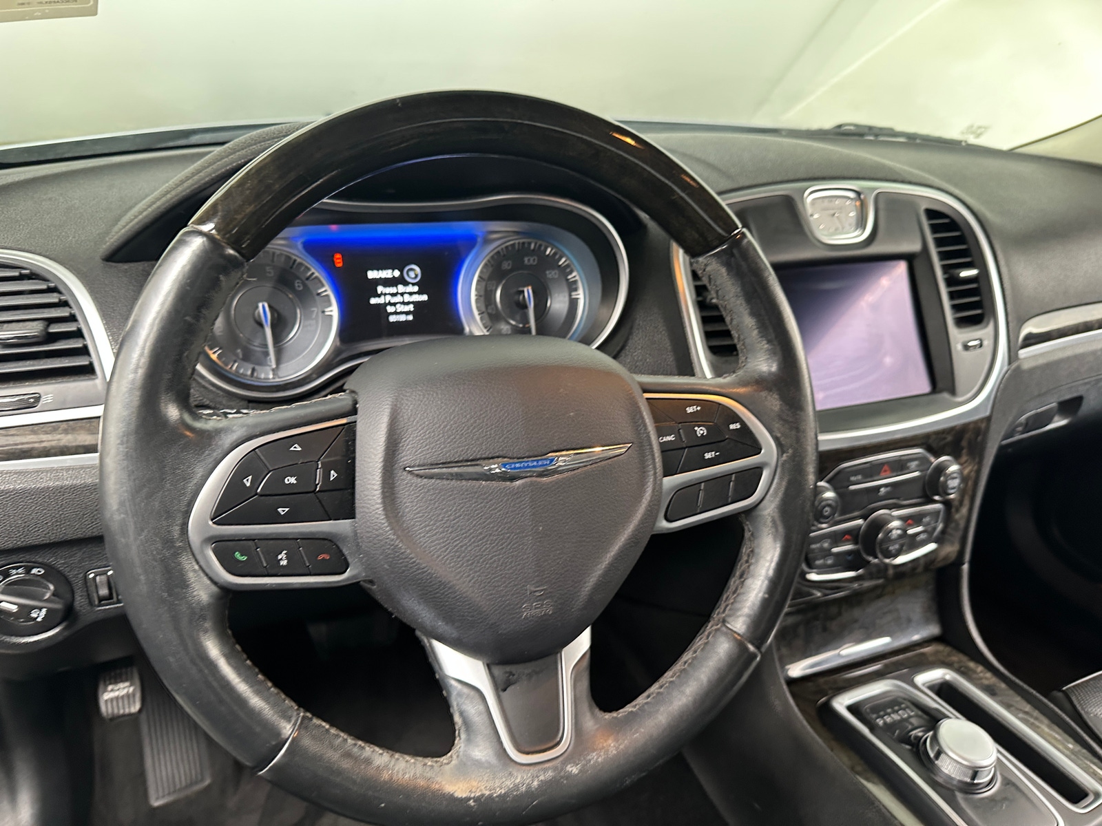 Thumbnail: 2018 Chrysler 300 - 4