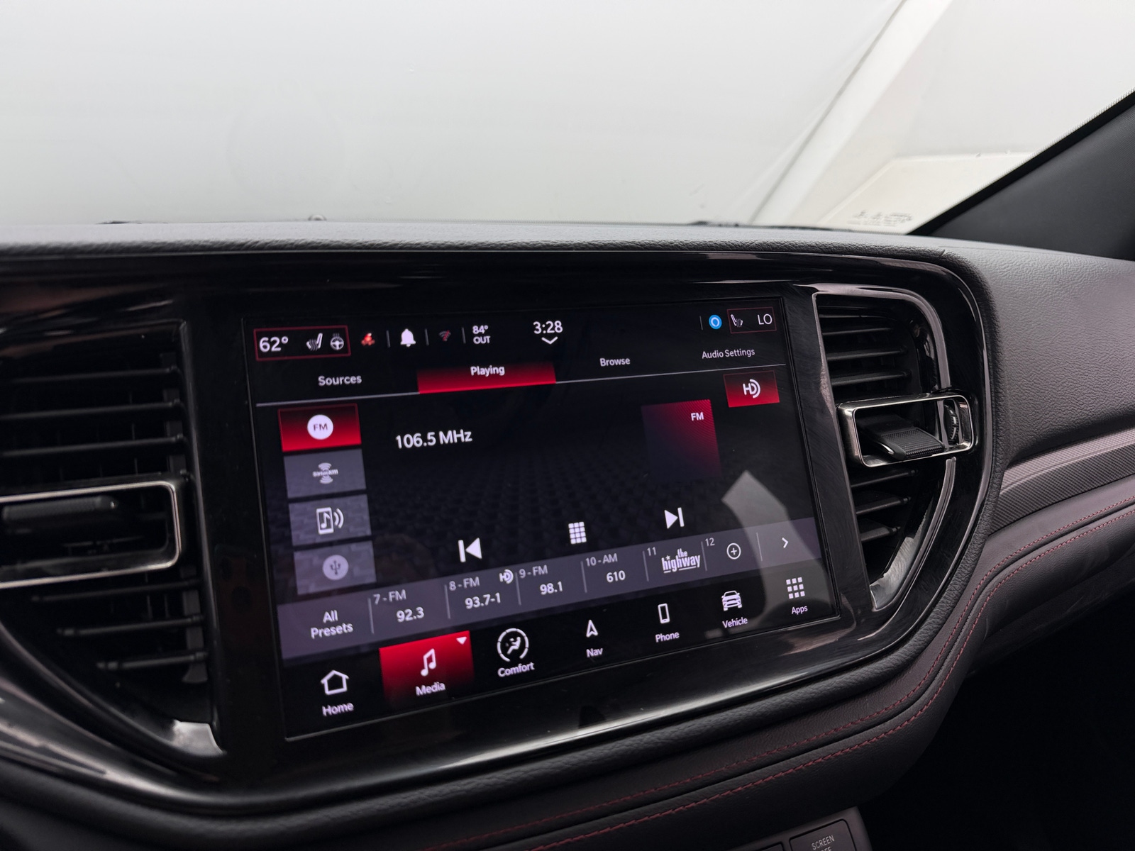Thumbnail: 2022 Dodge Durango - 3