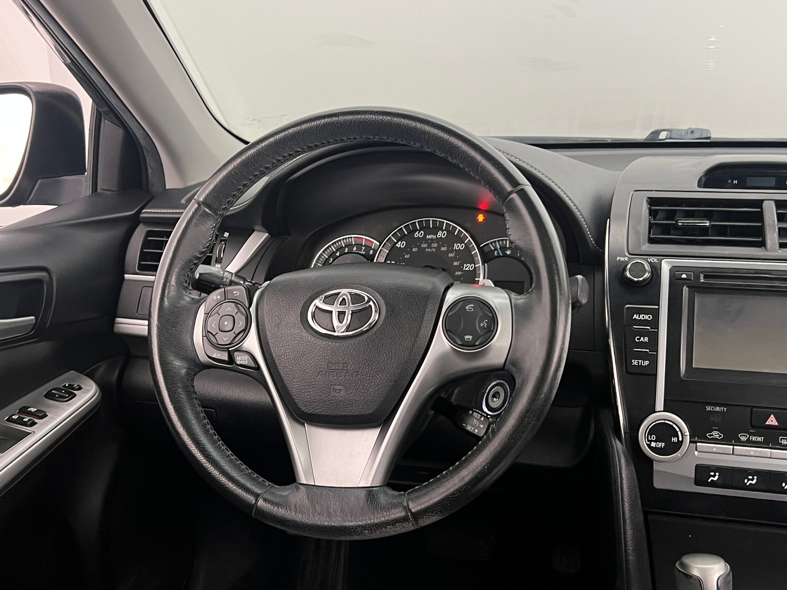 Thumbnail: 2014 Toyota Camry - 5