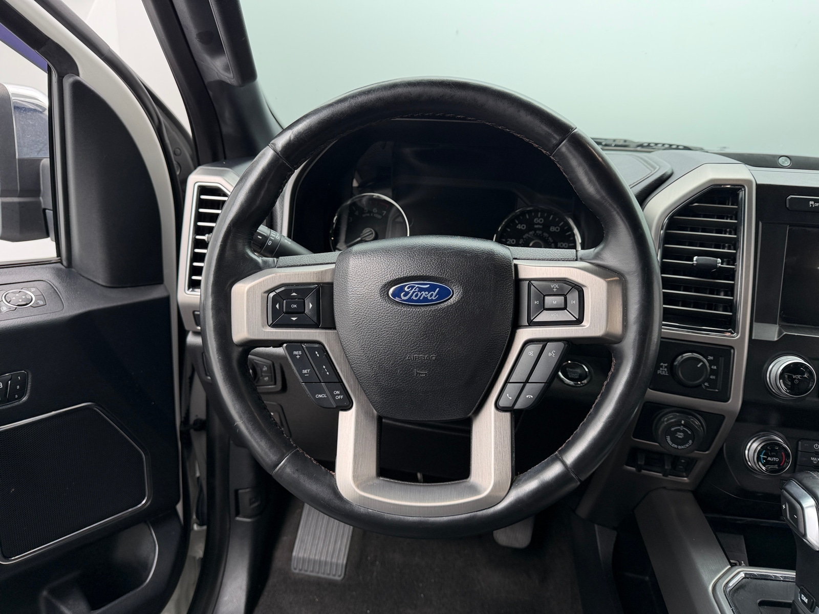 Thumbnail: 2020 Ford Econoline - 4
