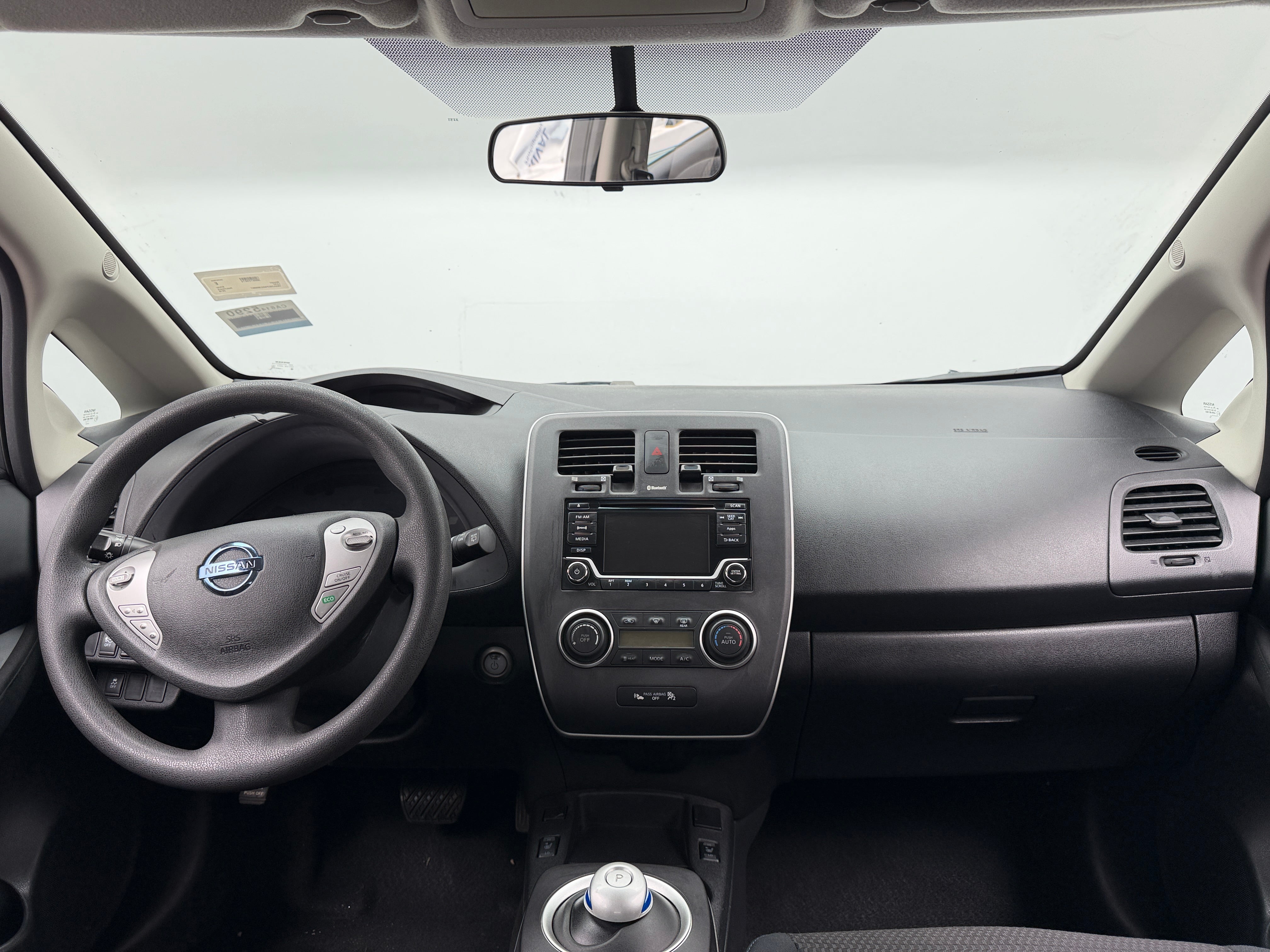 2016 Nissan LEAF