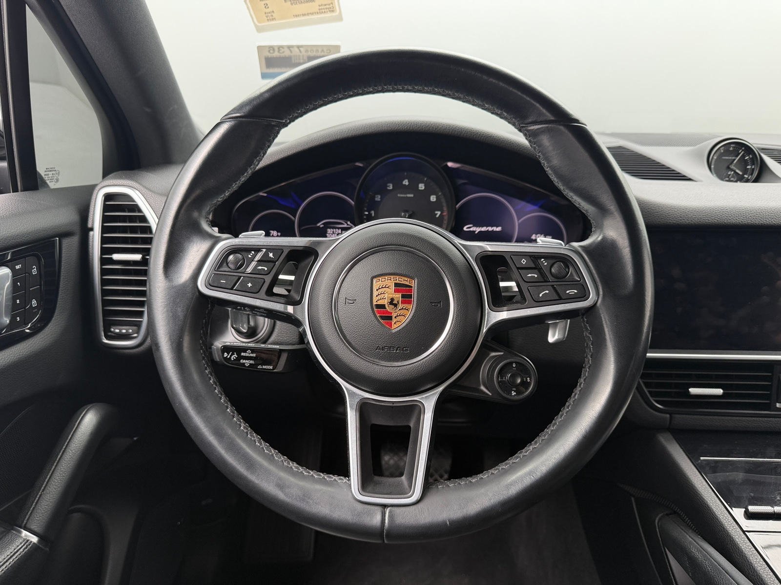 Thumbnail: 2023 Porsche Cayenne - 4