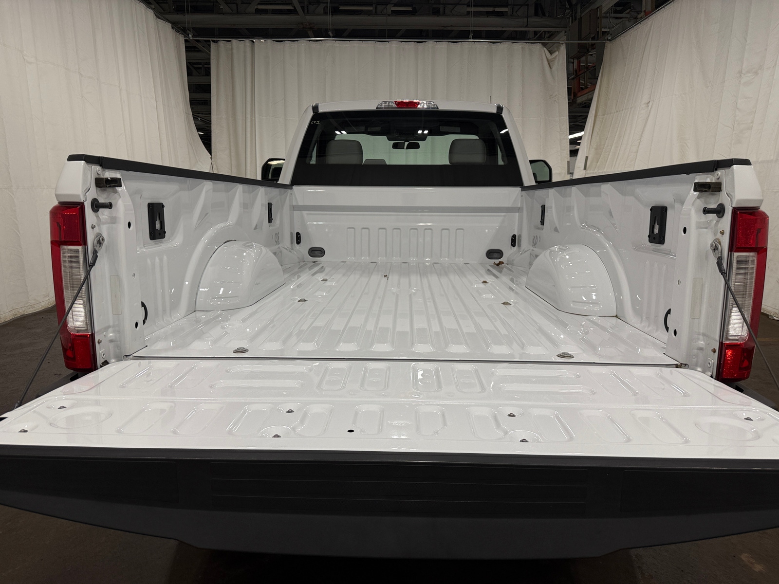 Thumbnail: 2017 Ford Econoline - 5