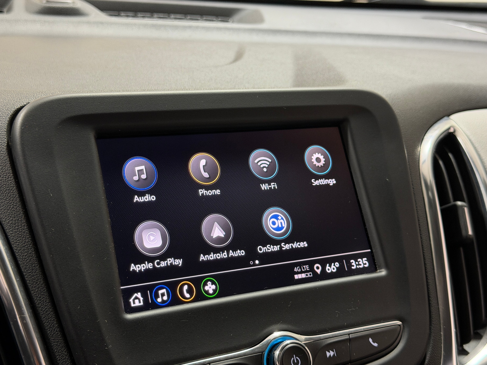 Thumbnail: 2024 Chevrolet Equinox - 4