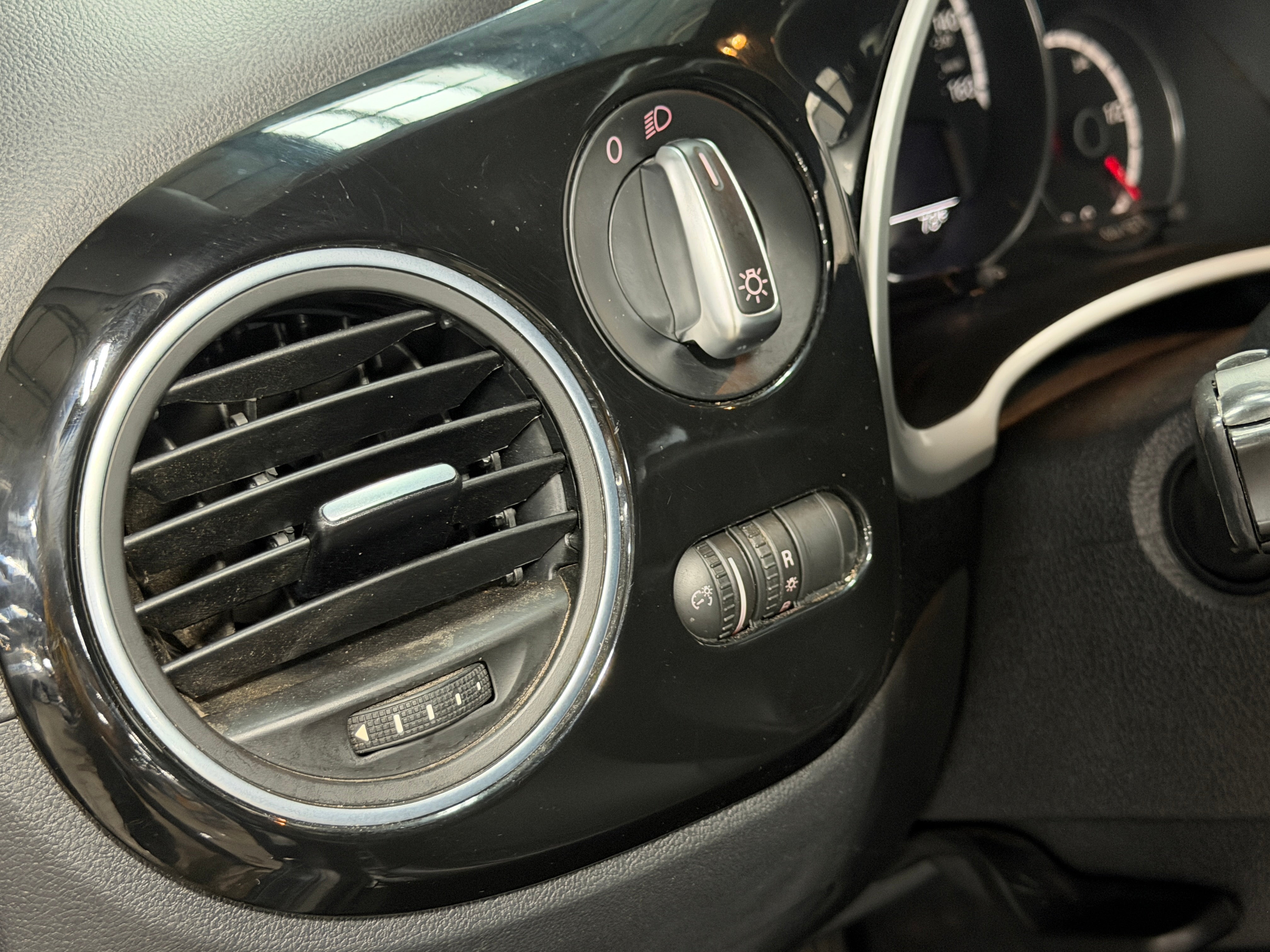 2013 Volkswagen Beetle