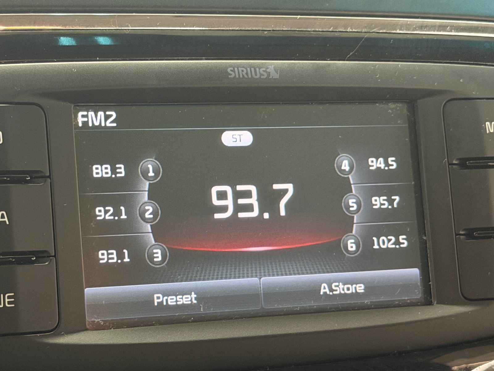 Thumbnail: 2018 Kia Forte - 4