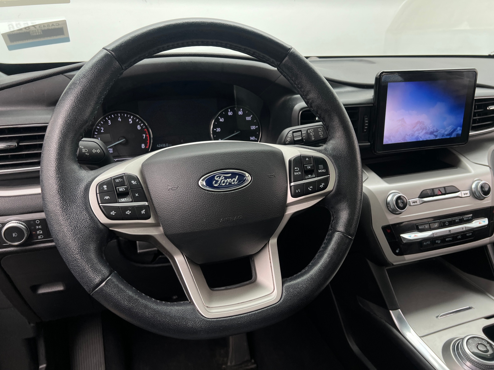 Thumbnail: 2022 Ford Explorer - 4