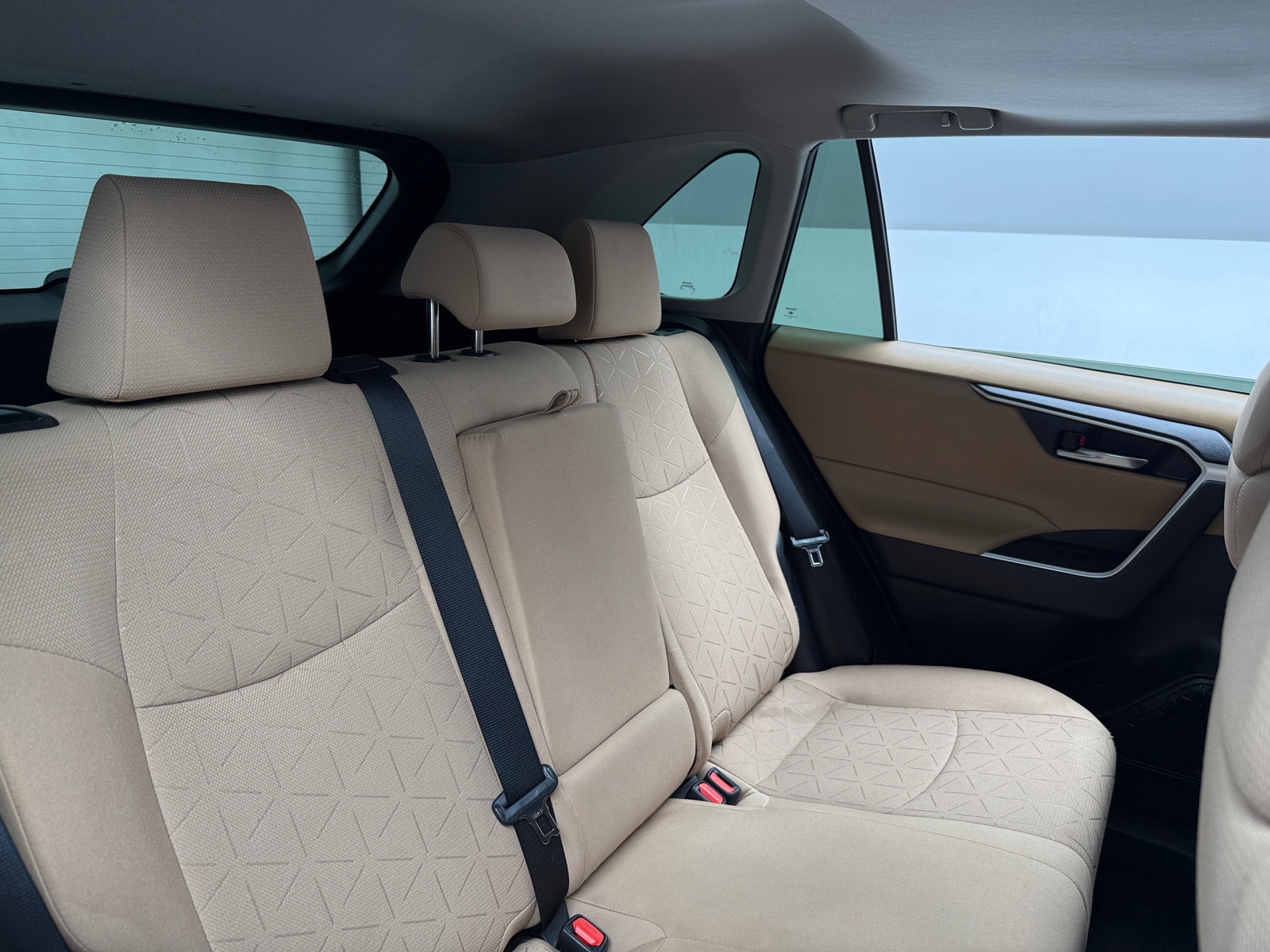 Thumbnail: 2021 Toyota RAV4 - 6