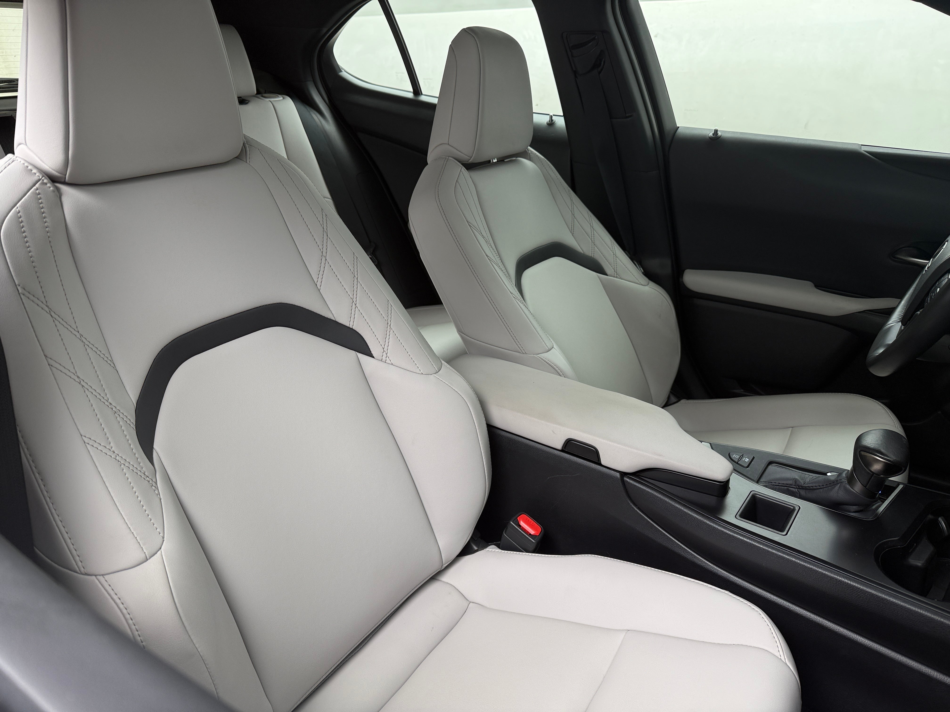 2024 Lexus UX Hybrid 250h