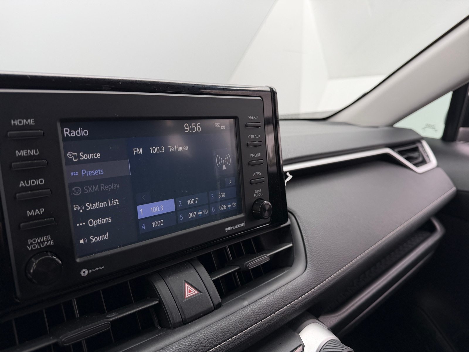 Thumbnail: 2020 Toyota RAV4 - 4