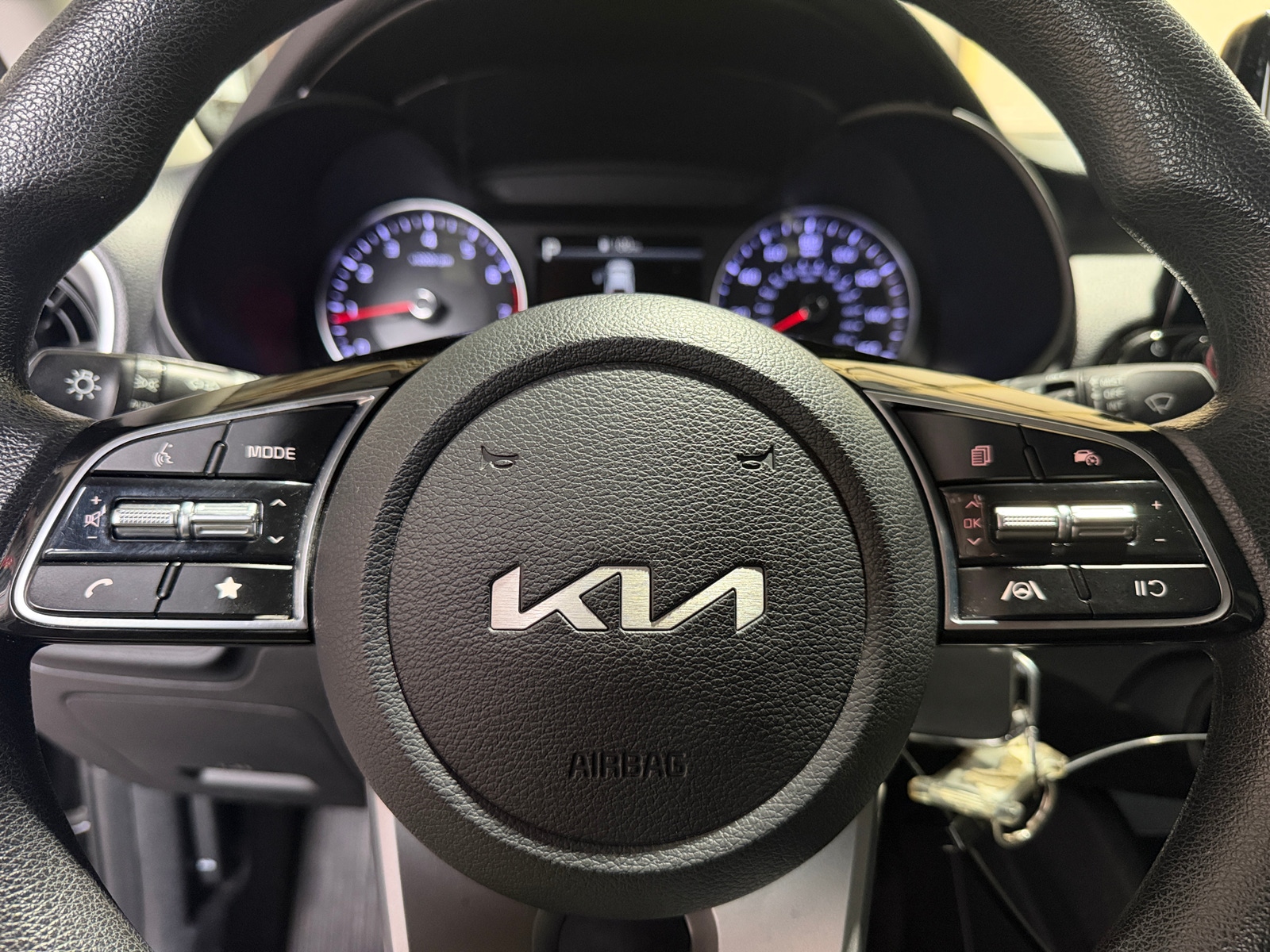 Thumbnail: 2022 Kia Forte - 5