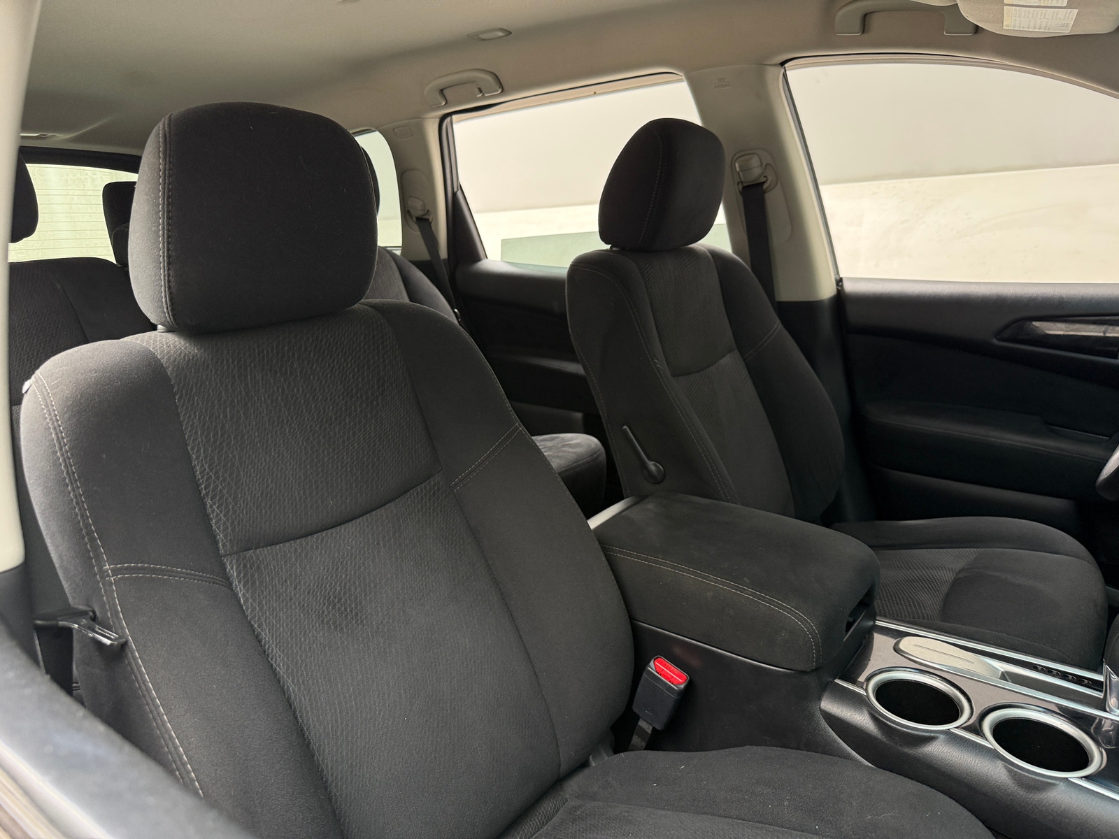 Thumbnail: 2015 Nissan Pathfinder - 2