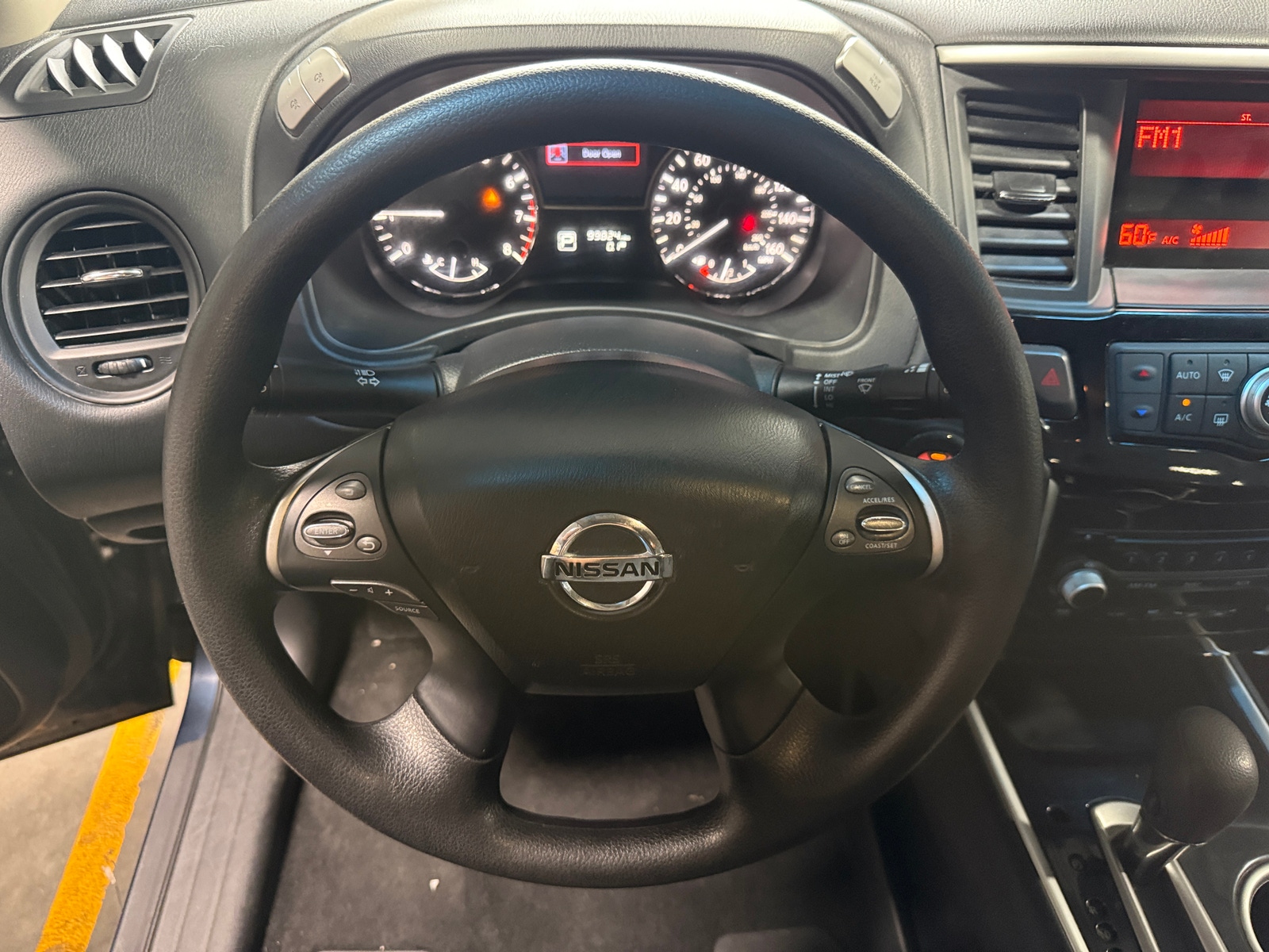 Thumbnail: 2015 Nissan Pathfinder - 5