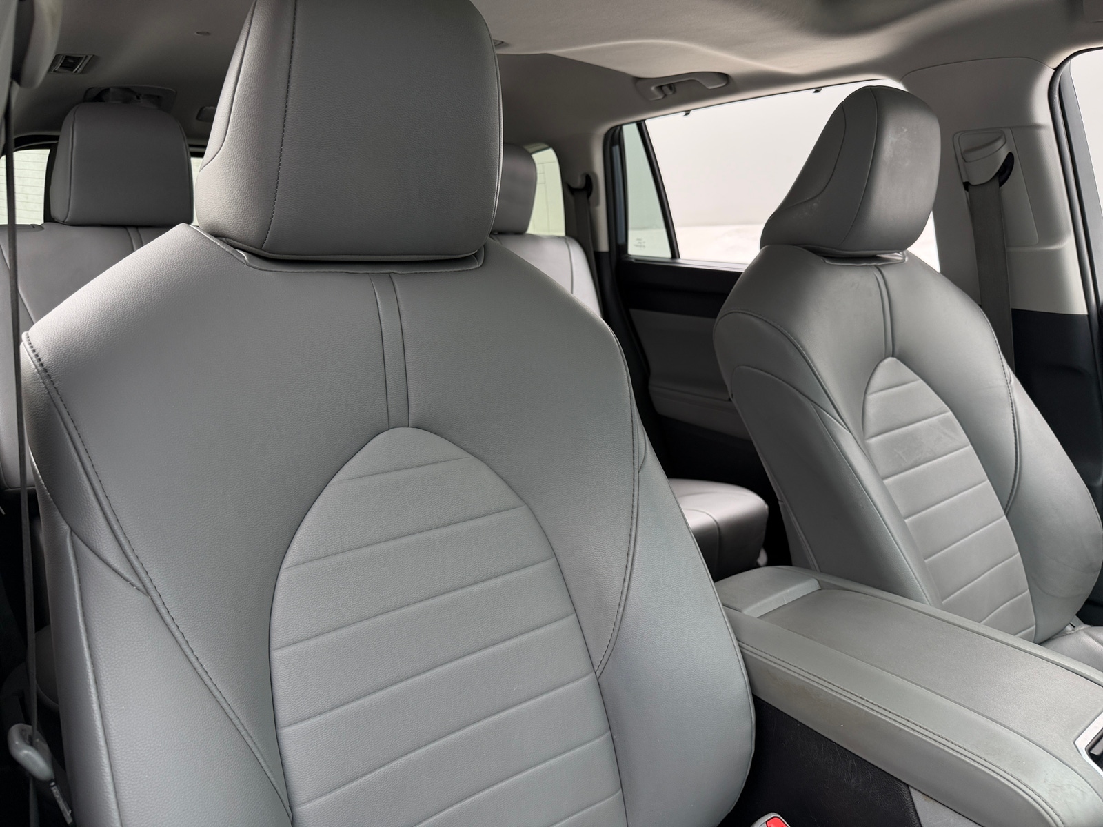 Thumbnail: 2021 Toyota Highlander - 2