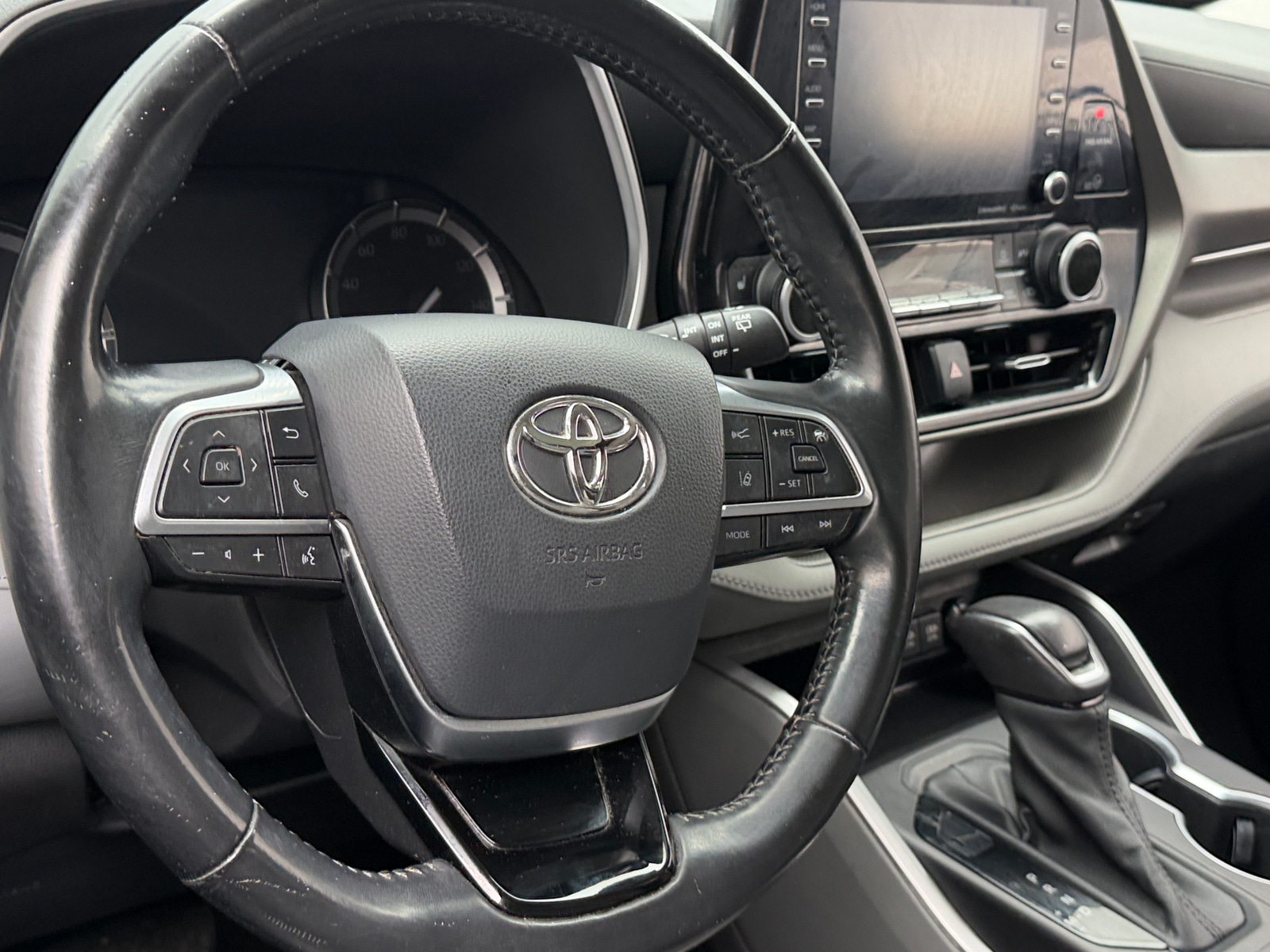 Thumbnail: 2021 Toyota Highlander - 5