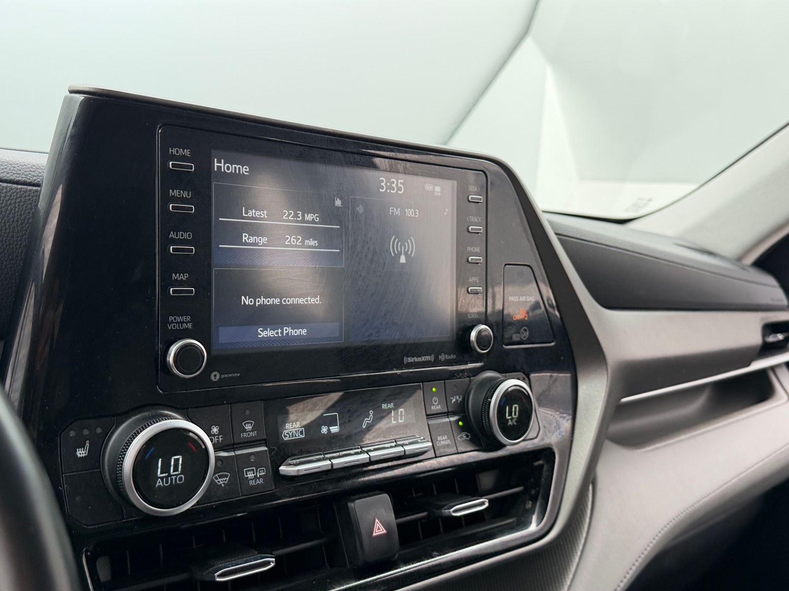 Thumbnail: 2021 Toyota Highlander - 4
