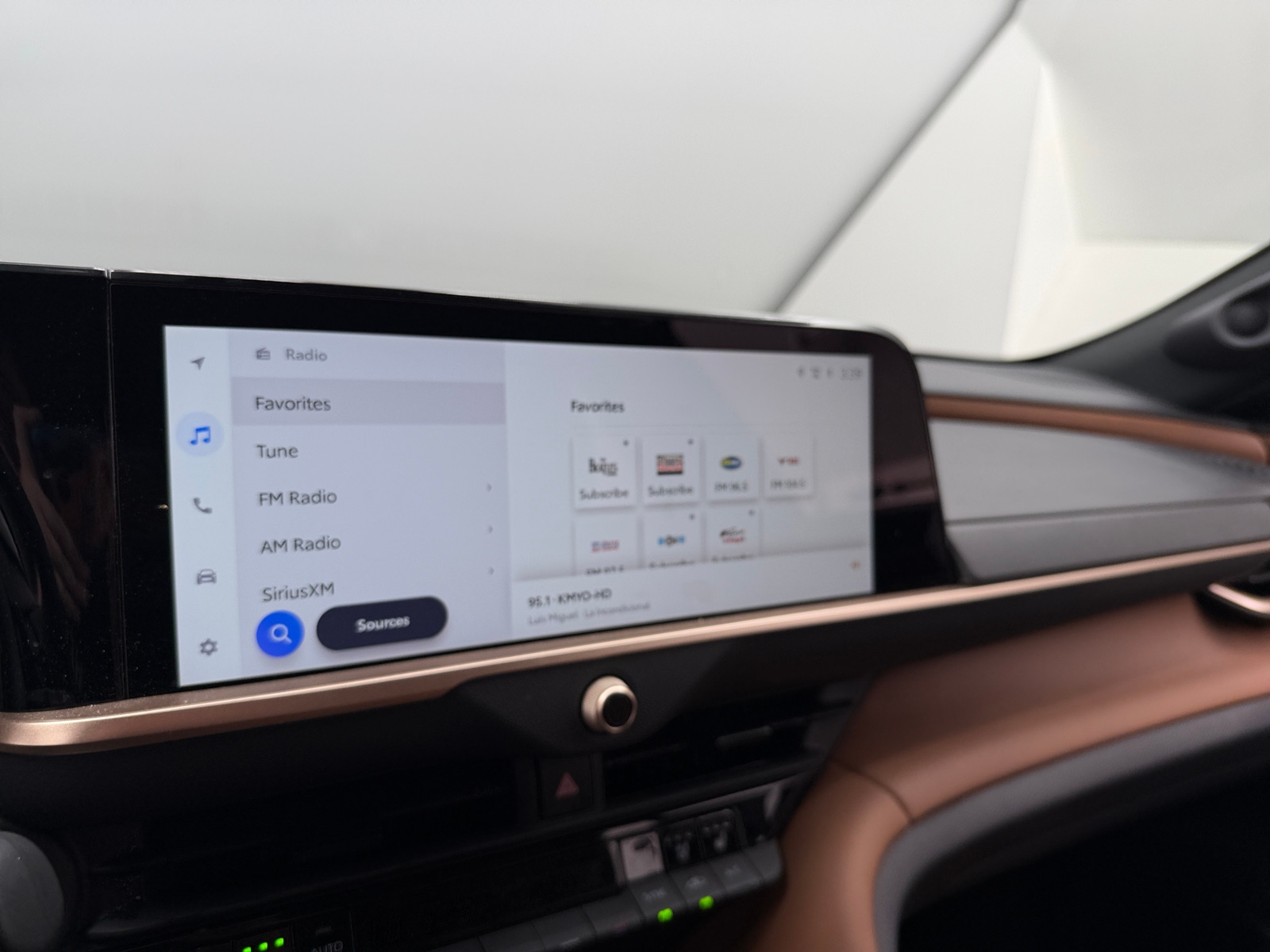 Thumbnail: 2025 Toyota Crown Signia - 4