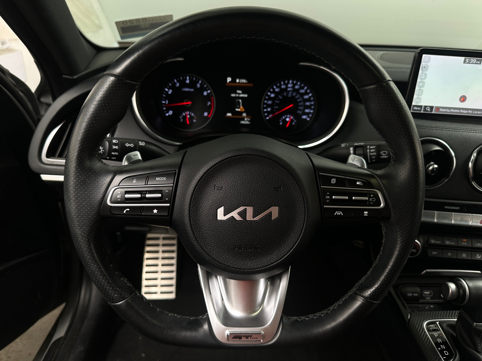 Thumbnail: 2023 Kia Stinger - 4