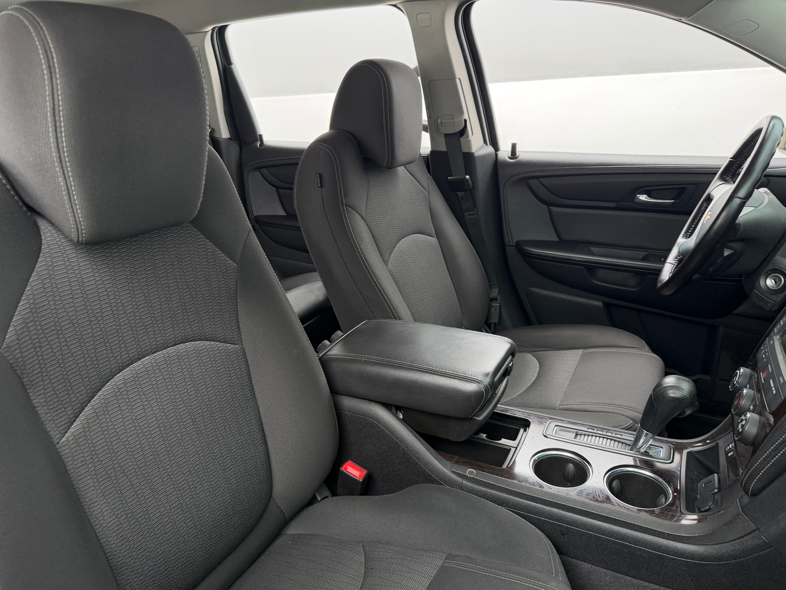 Thumbnail: 2016 Chevrolet Traverse - 2