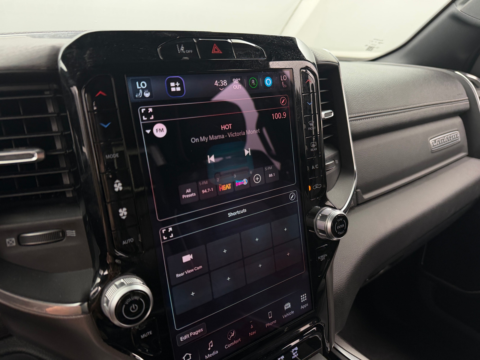 Thumbnail: 2026 RAM 1500 - 3