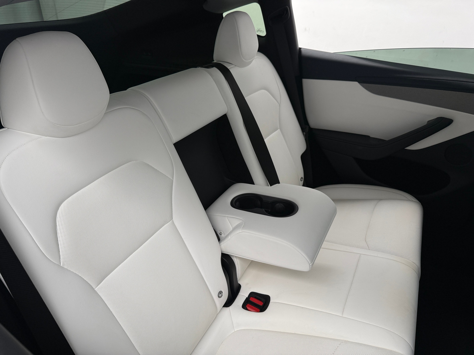 Thumbnail: 2026 Tesla Model Y - 5