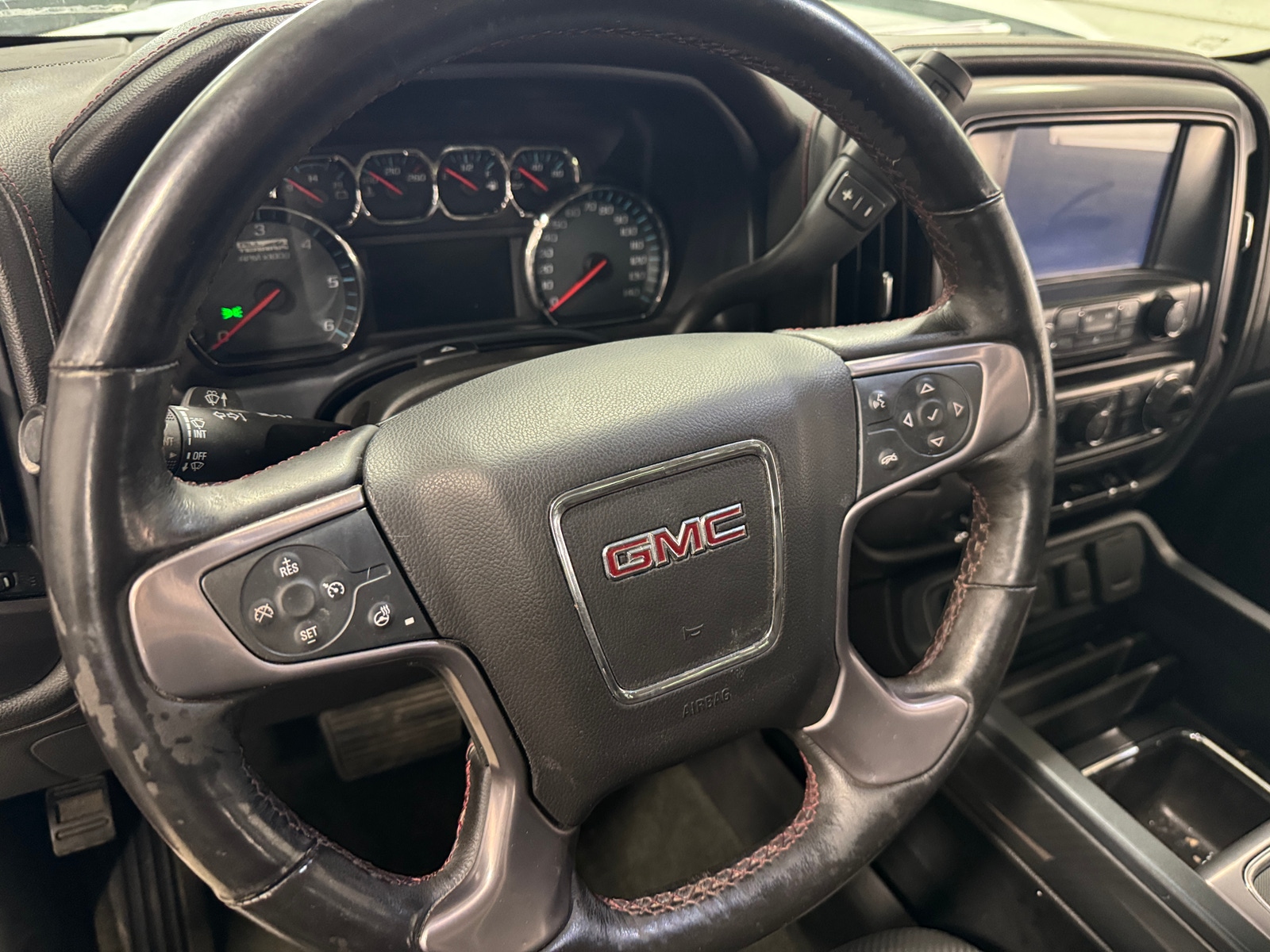 Thumbnail: 2017 GMC Sierra 2500 - 4