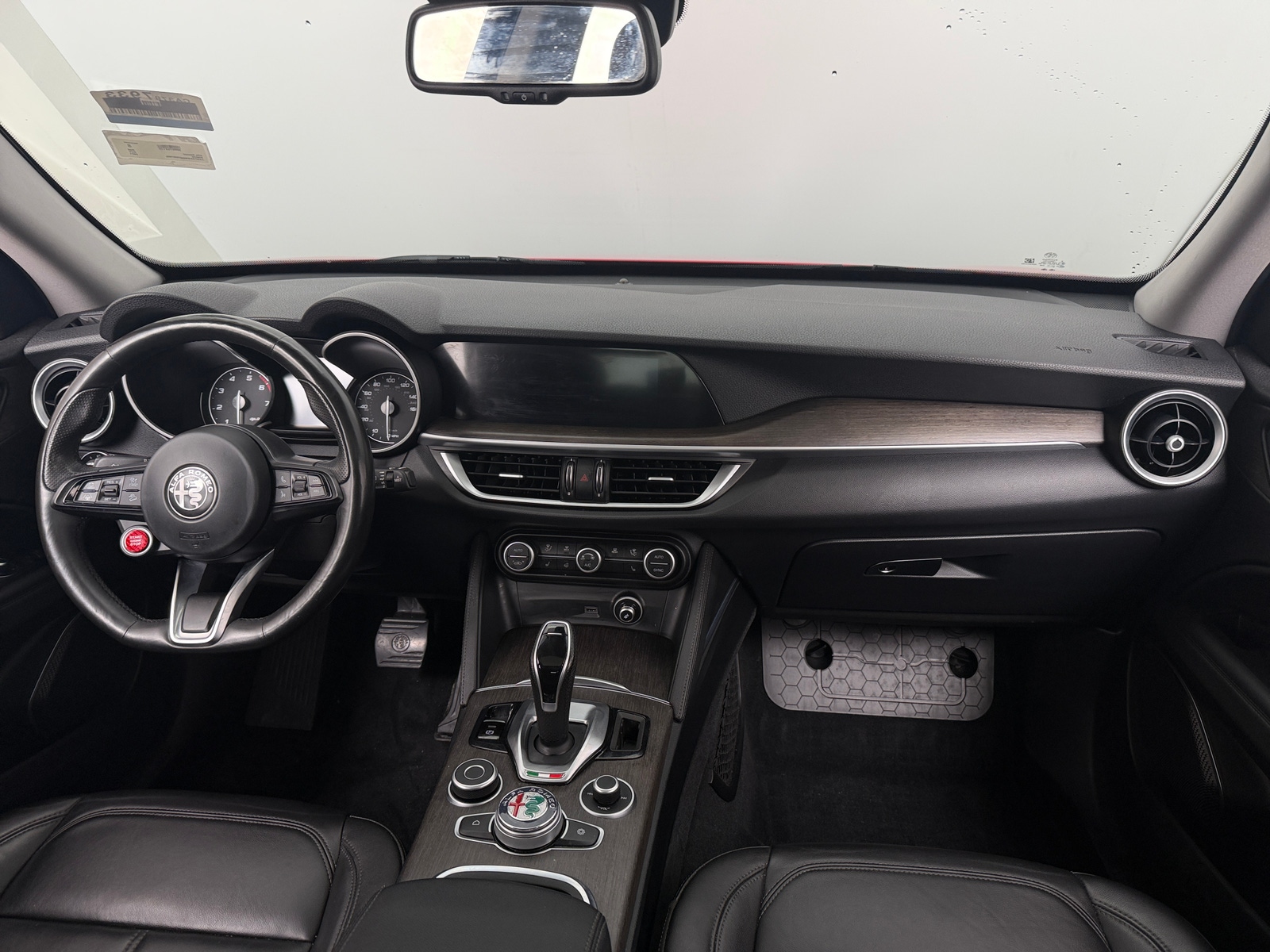 Thumbnail: 2021 Alfa Romeo Stelvio - 2