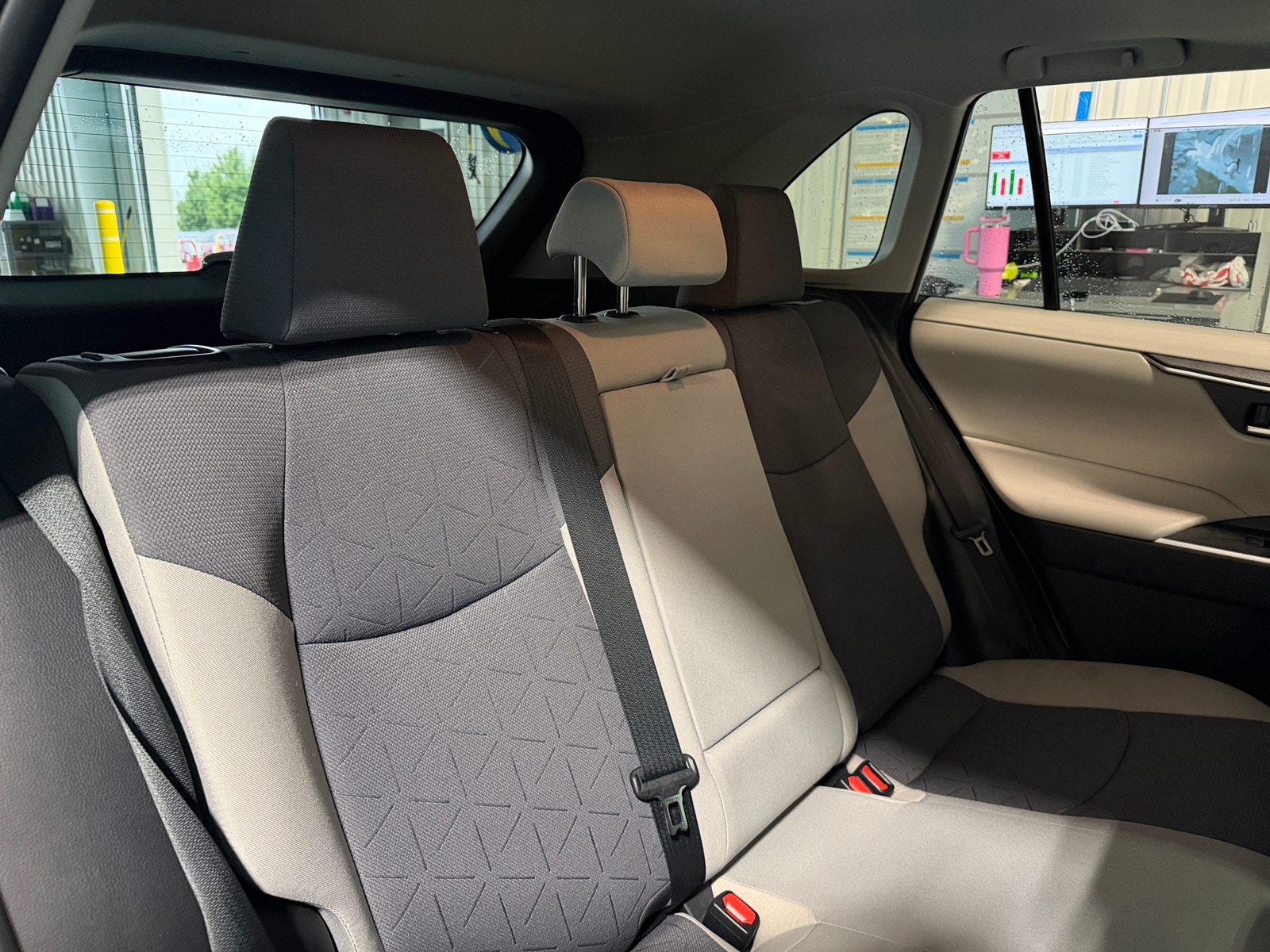Thumbnail: 2019 Toyota RAV4 - 6