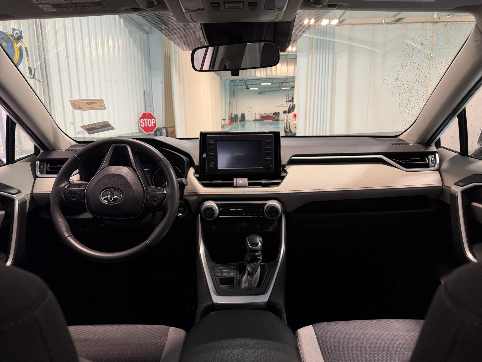 Thumbnail: 2019 Toyota RAV4 - 3