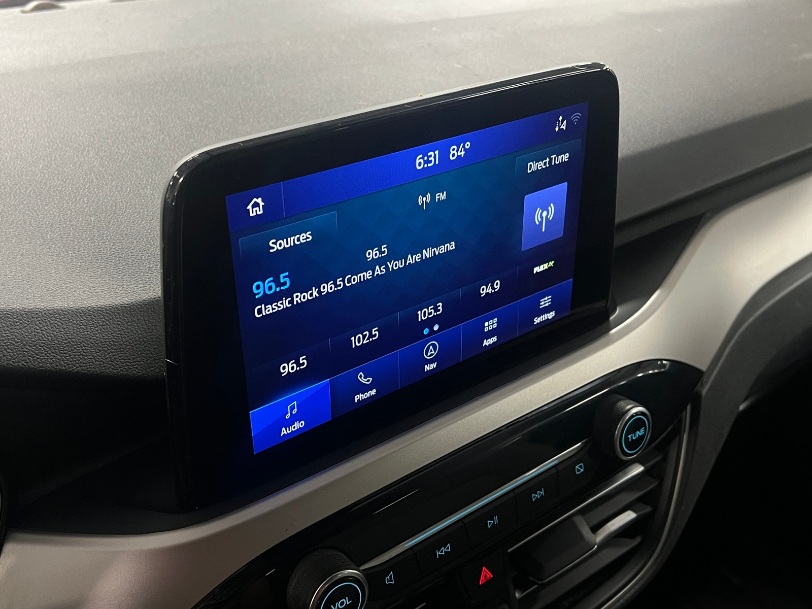 Thumbnail: 2020 Ford Escape - 4