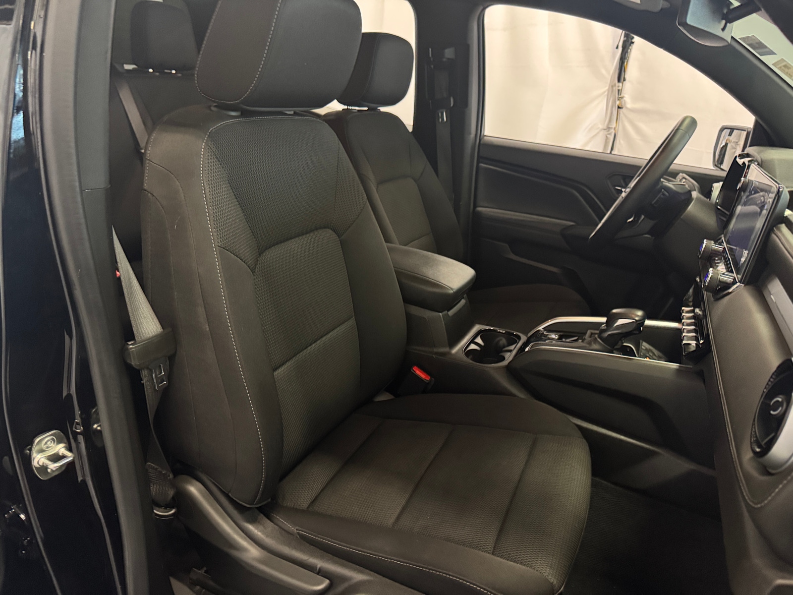 Thumbnail: 2024 Chevrolet Colorado - 2