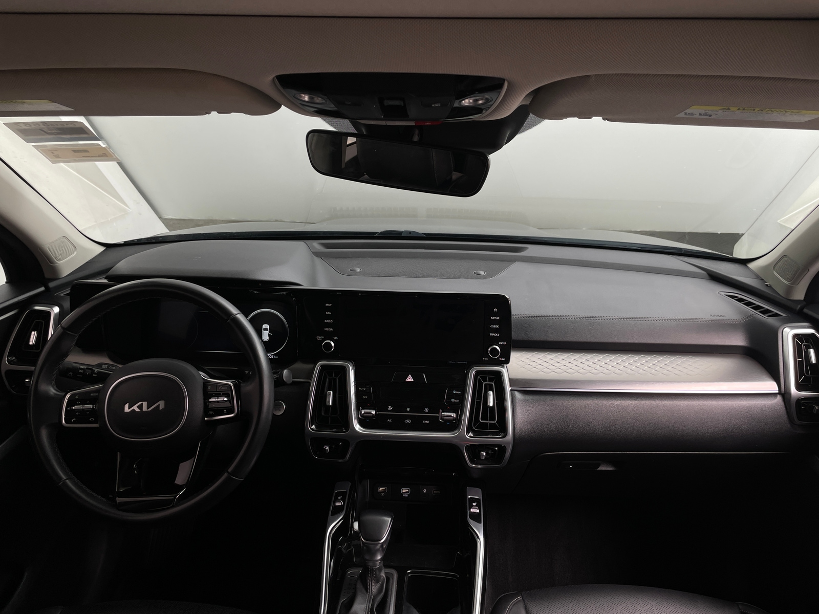 Thumbnail: 2023 Kia Sorento - 2