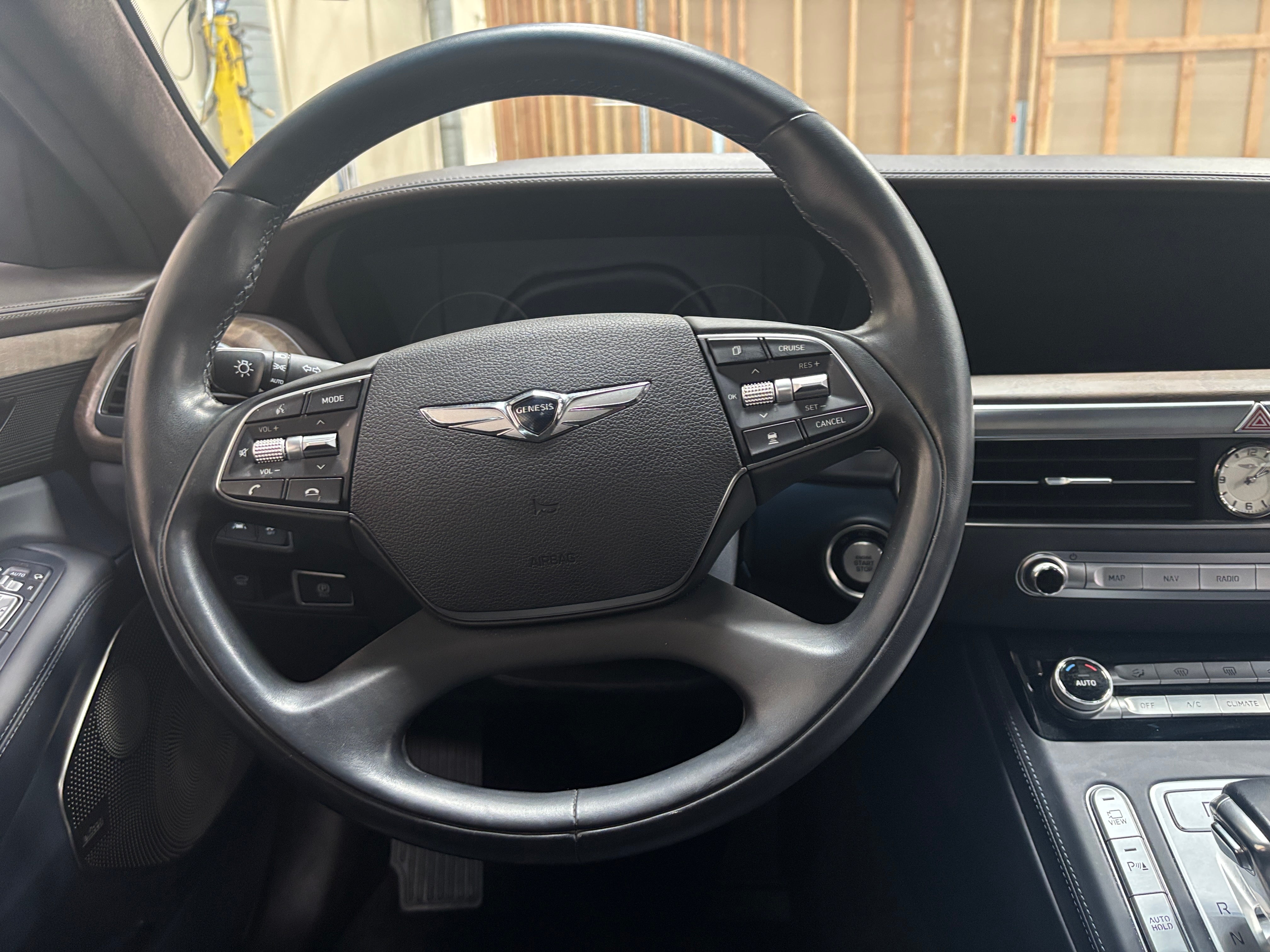 2021 GENESIS G90