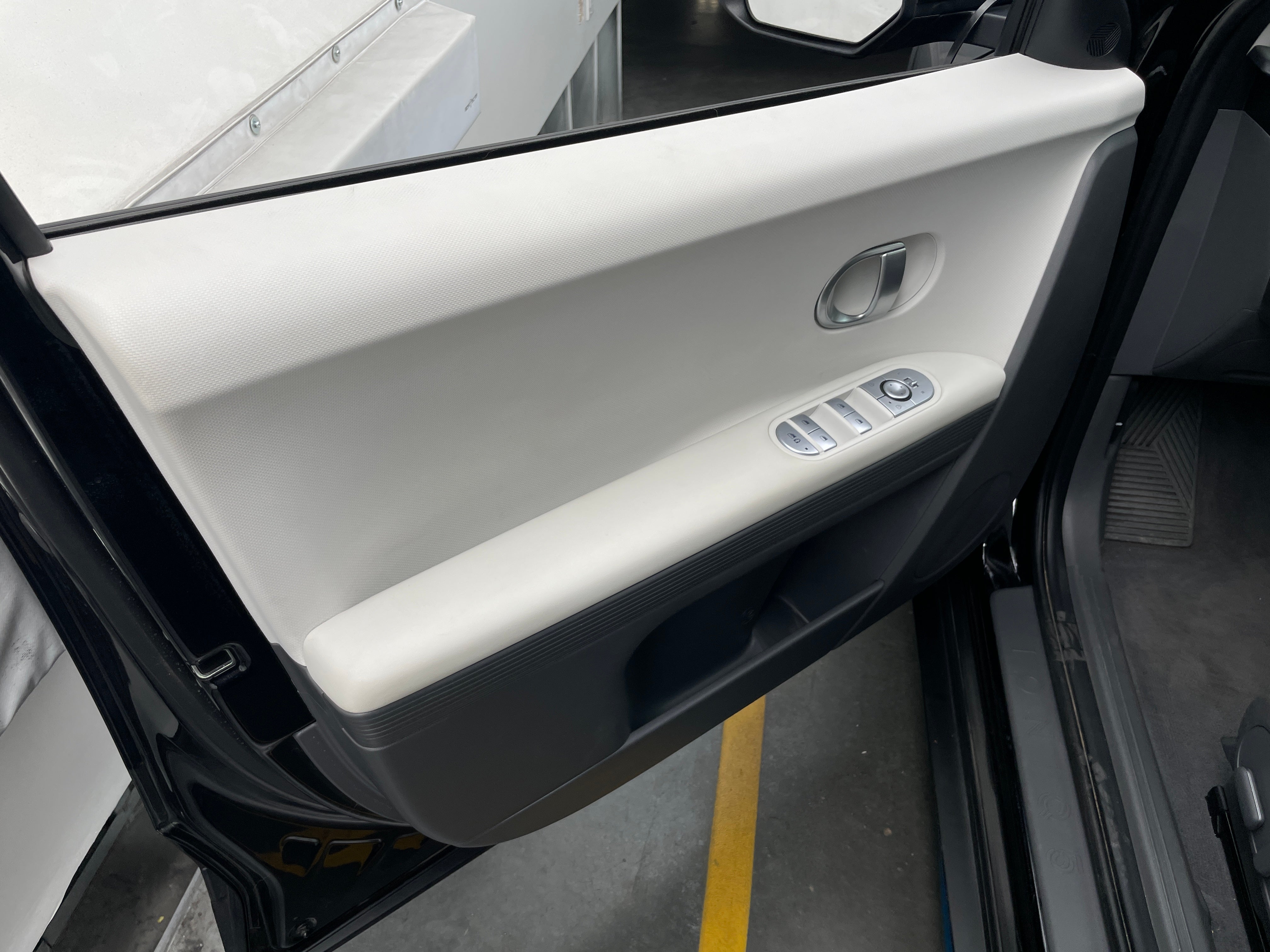 Used 2024 Hyundai IONIQ 5 SE with VIN KM8KMDDF0RU288431 for sale in Auburn, WA